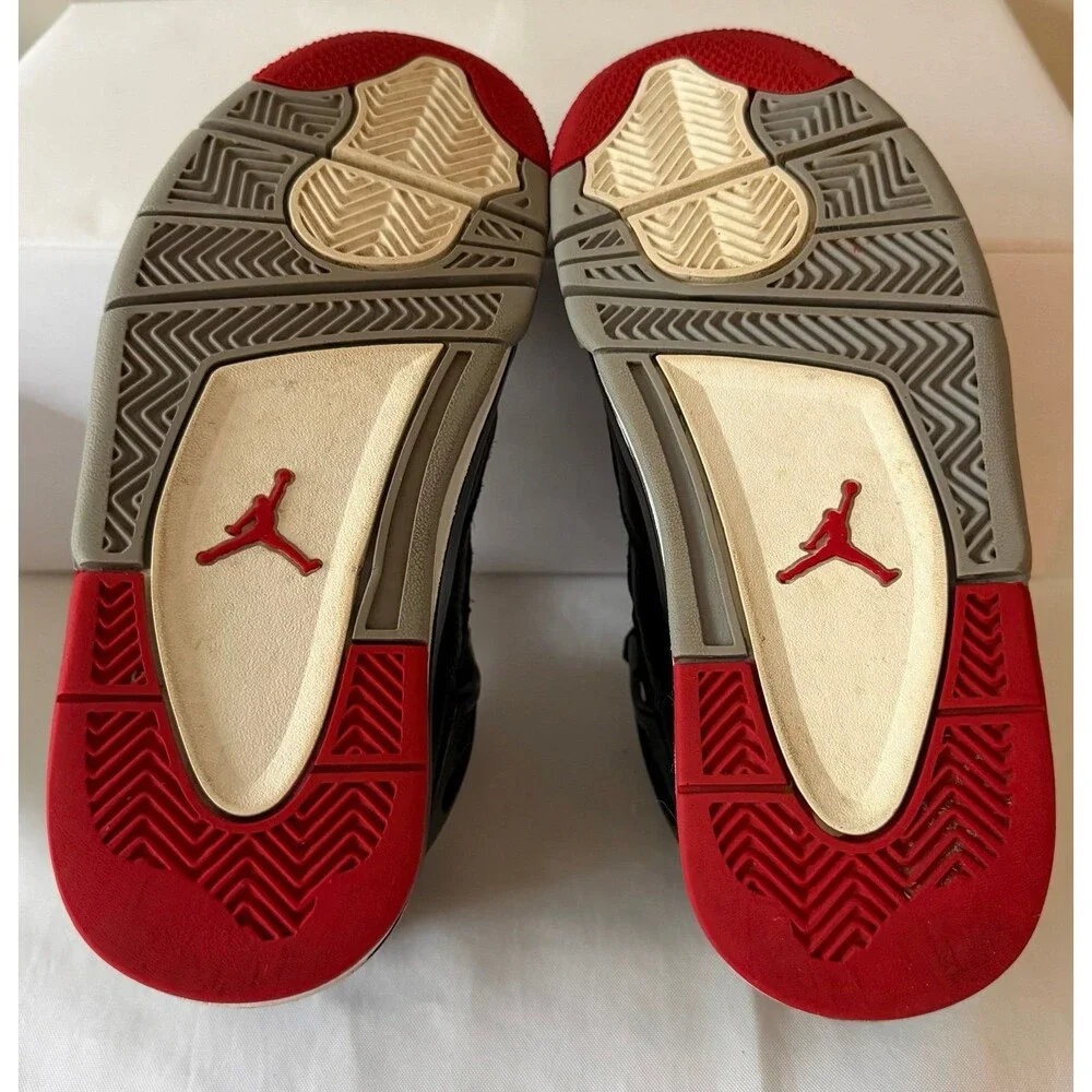 Air Jordan 4 Retro Size 4Y